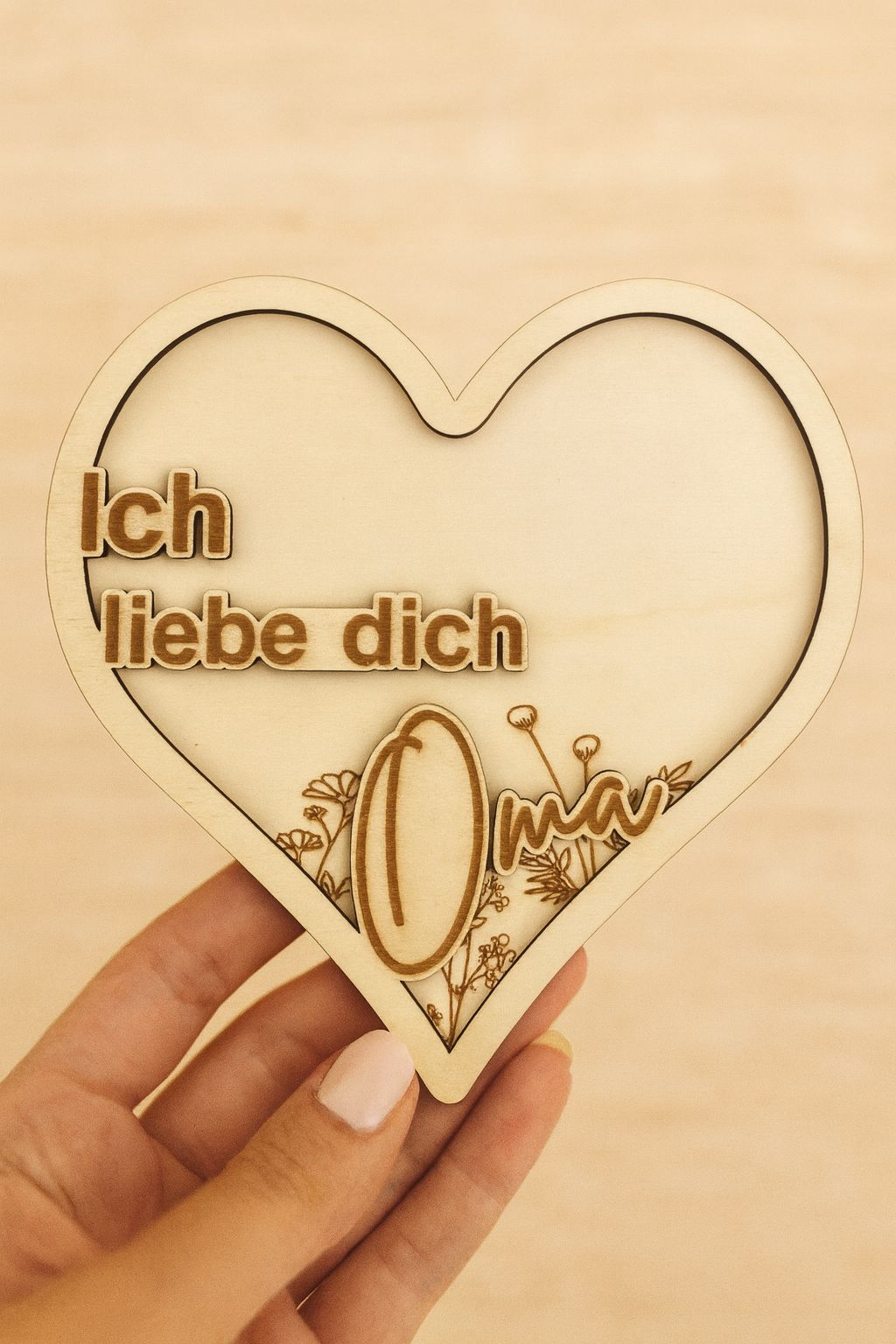 Holzherz "Ich liebe dich Oma" – Geschenk für die beste Oma der Welt