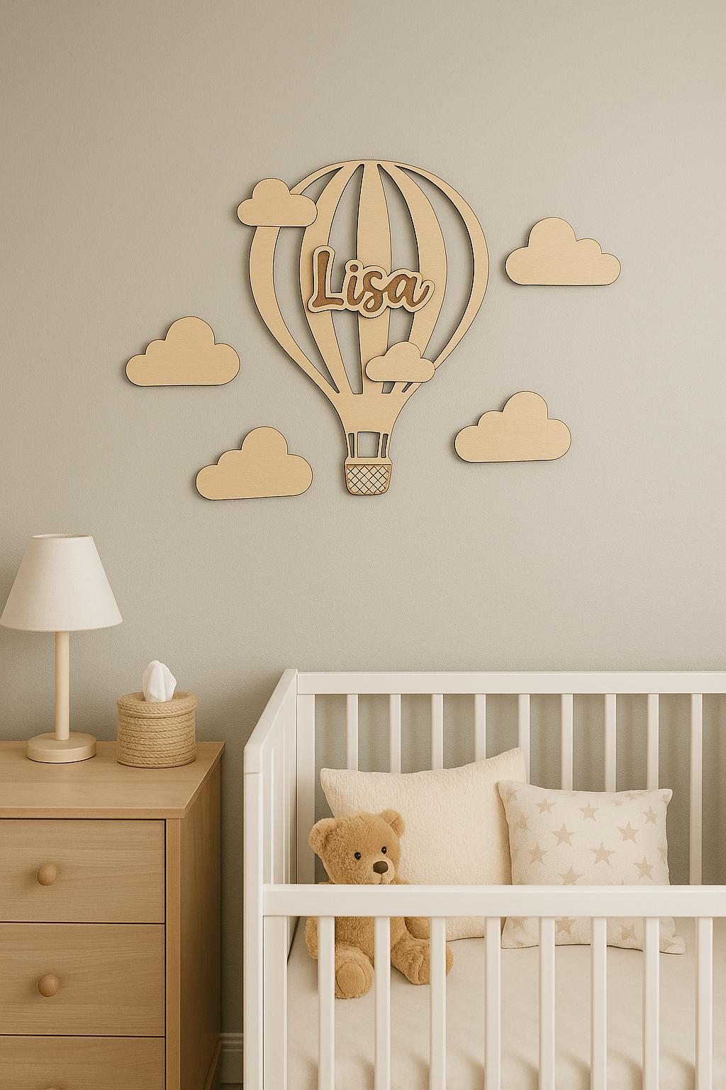 Personalisierte Wanddeko „Luftballon“ aus Holz – individuelles Design mit Namen